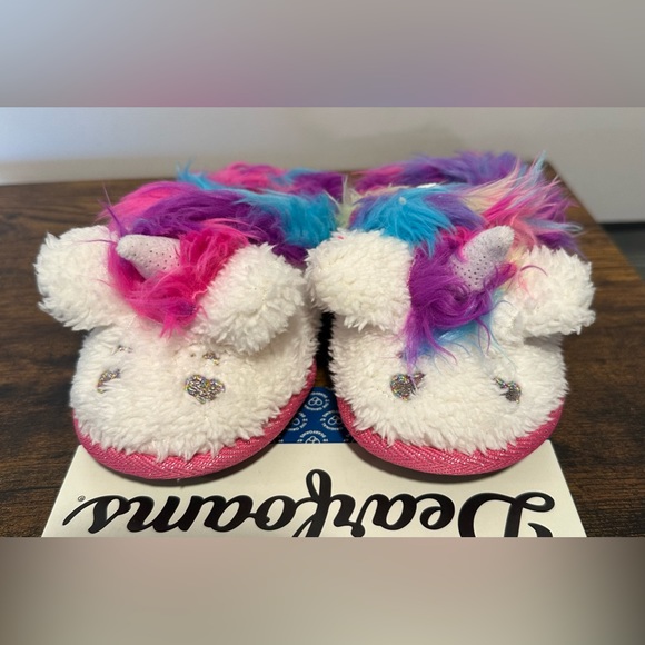 Dearfoams Toddler and Little Girls Unicorn Slippers NWT Various Sizes - Picture 5 of 5